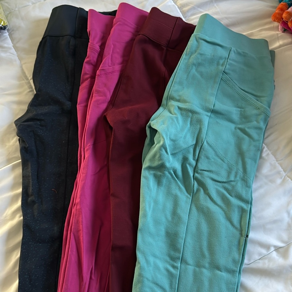 Lot of 4 betabrand skinny pants size S in excellent condition
